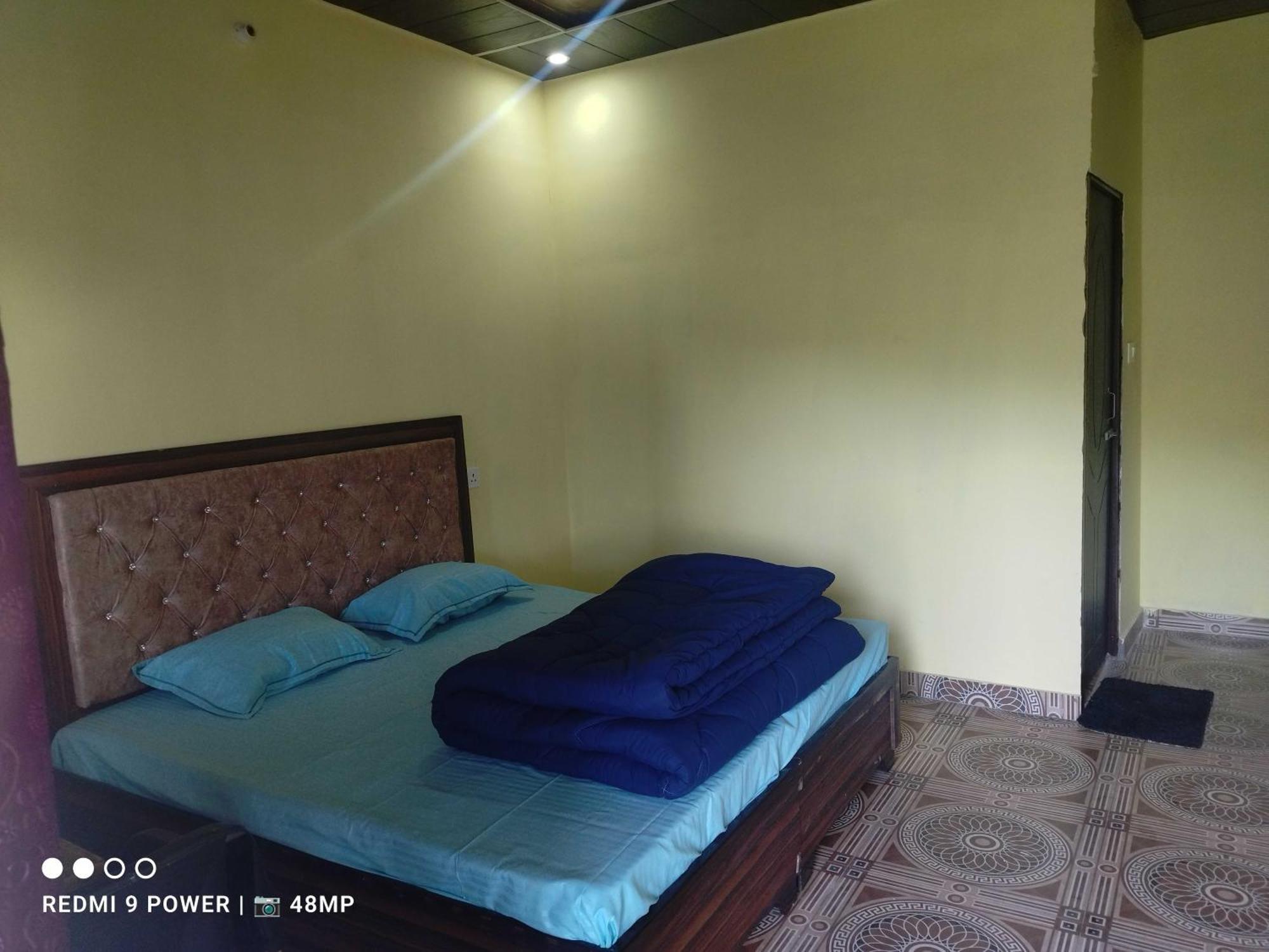 Oyo 81362 Shiv Shankar Resort Phata Esterno foto